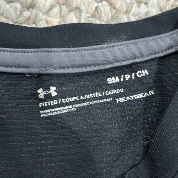 Under Armor Top - Picture 2 of 2
